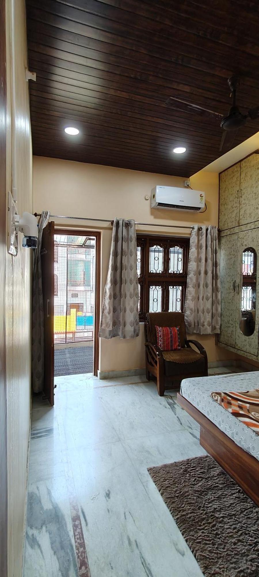 Kashivas - Spacious 2bhk Near Assi Ghat *
