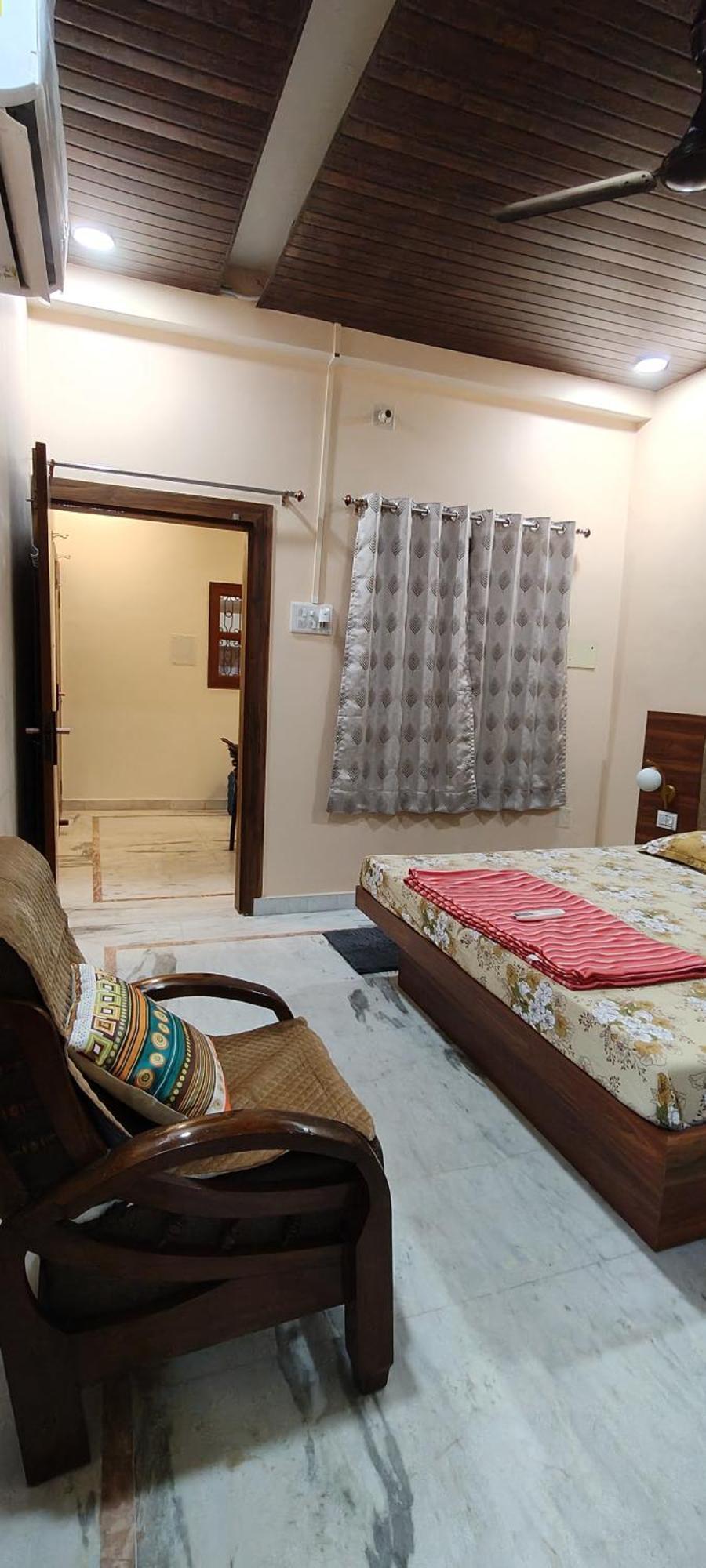 Kashivas - Spacious 2bhk Near Assi Ghat Apartment
