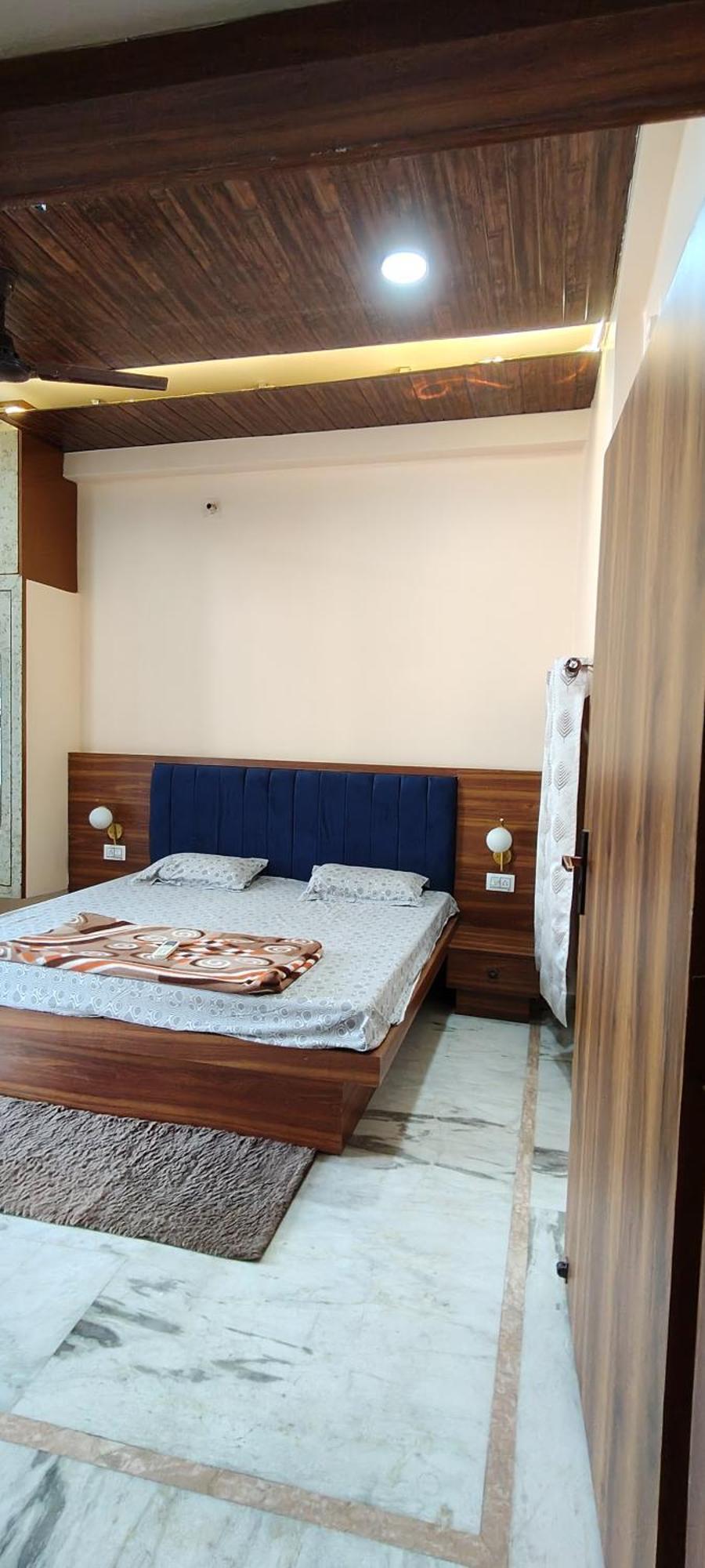 Kashivas - Spacious 2bhk Near Assi Ghat Apartment