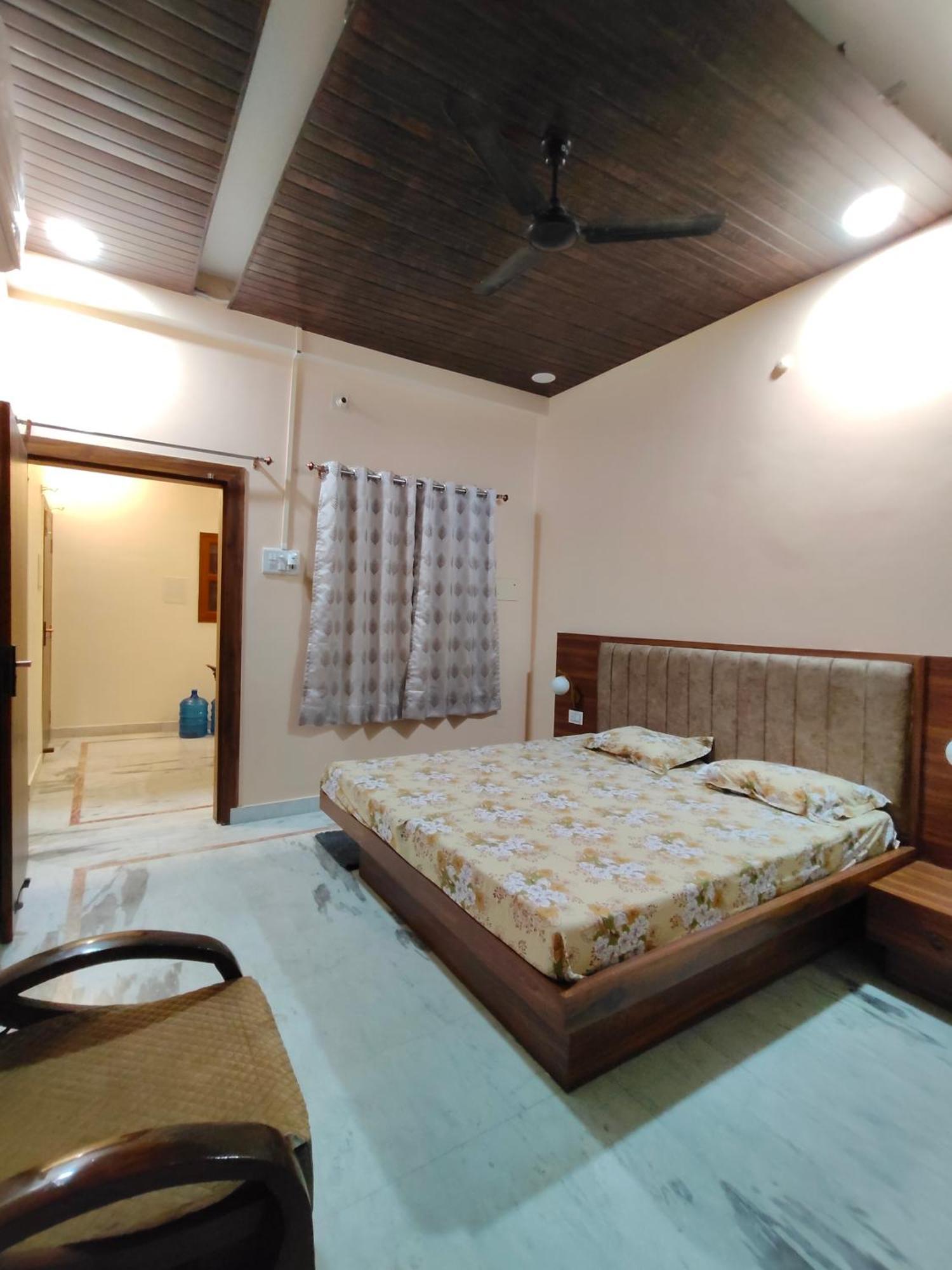 Apartment Kashivas - Spacious 2bhk Near Assi Ghat Varanasi