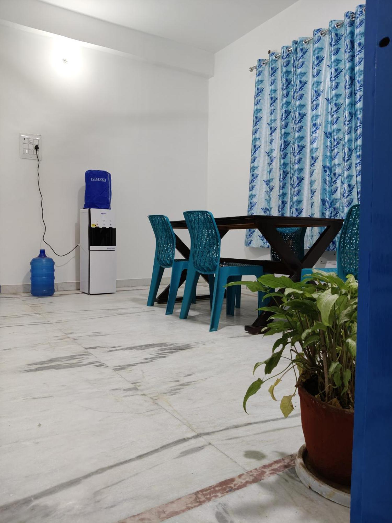 Kashivas - Spacious 2bhk Near Assi Ghat