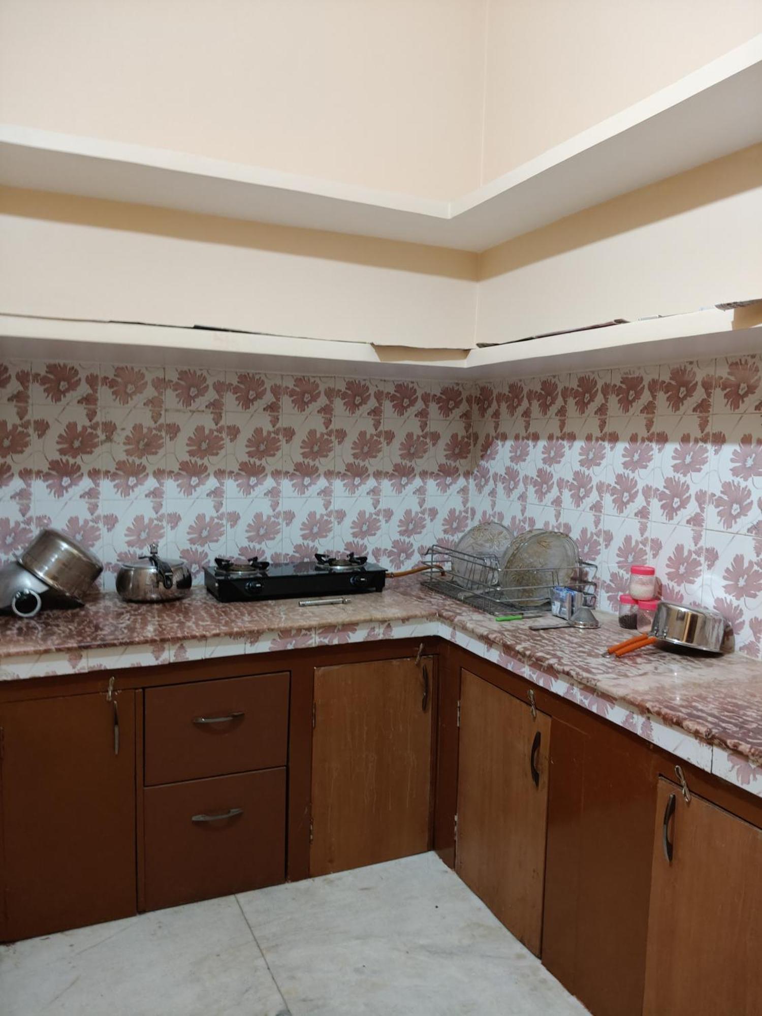 Kashivas - Spacious 2bhk Near Assi Ghat Apartment *